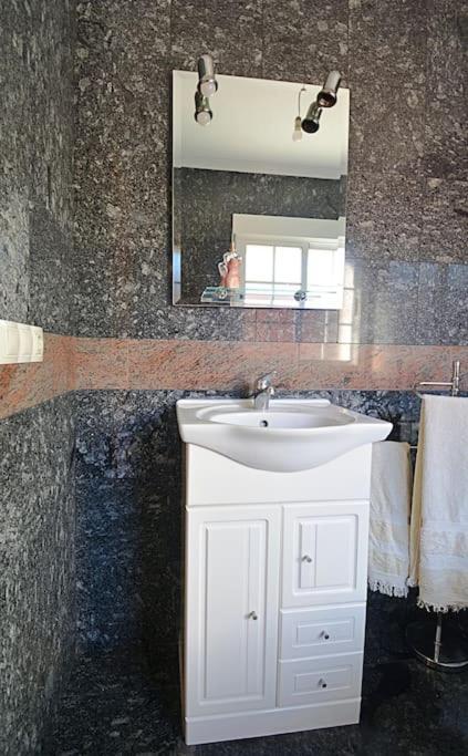 Duplex Da Pedra E Da Auga Διαμέρισμα Meis Εξωτερικό φωτογραφία